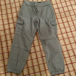 Jcew cargo pants. Army green. Size 4.